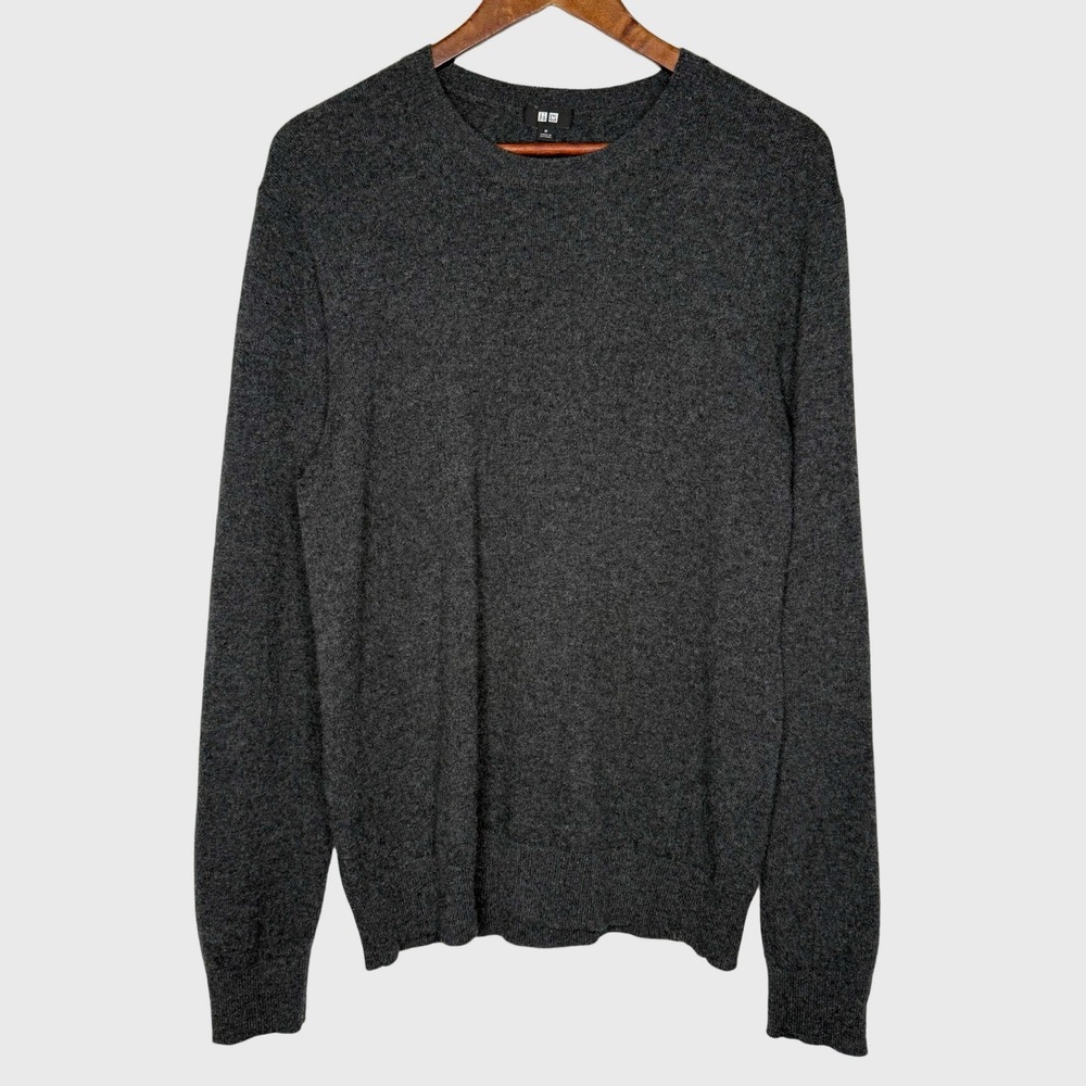 Uniqlo Men's 100% Cashmere Sweater M Charcoal Gray Crewneck Minimalist Capsule